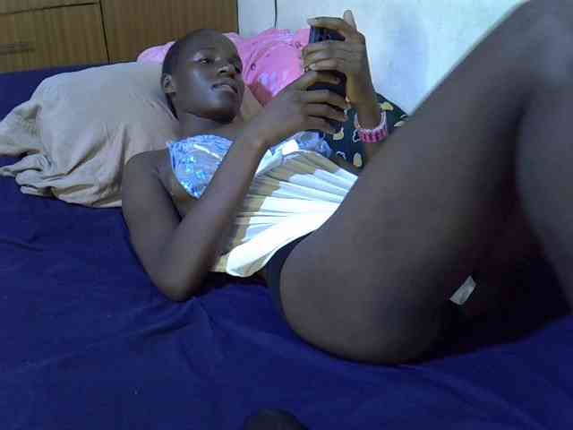 sexxy-maya1 webcam
