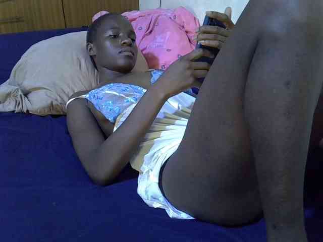 sexxy-maya1 webcam