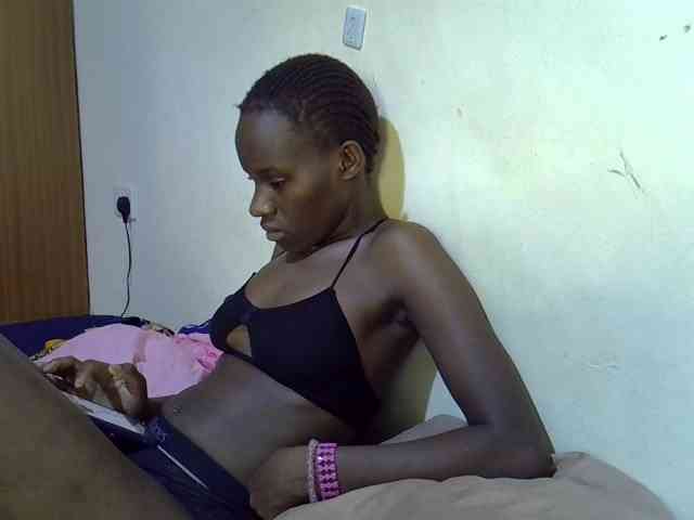 sexxy-maya1 webcam