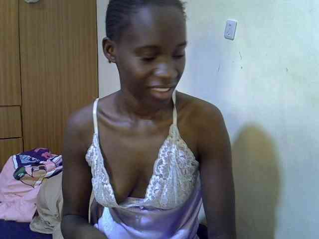 sexxy-maya1 webcam
