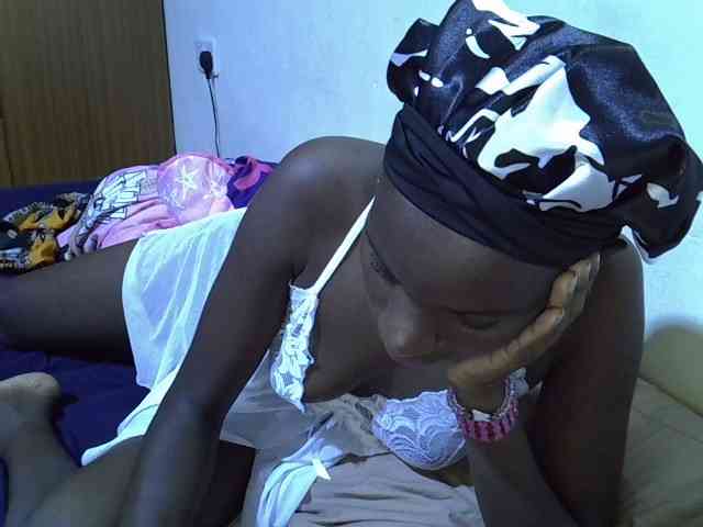 sexxy-maya1 webcam