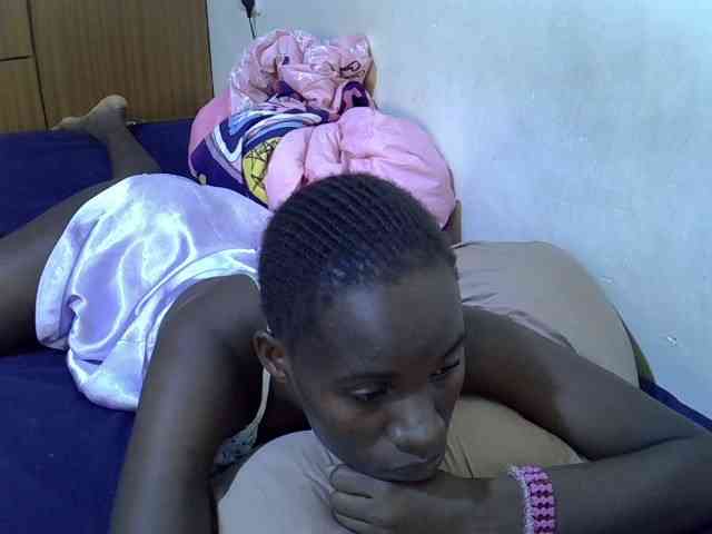 sexxy-maya1 webcam