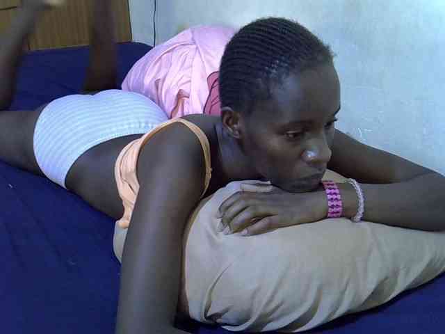 sexxy-maya1 webcam