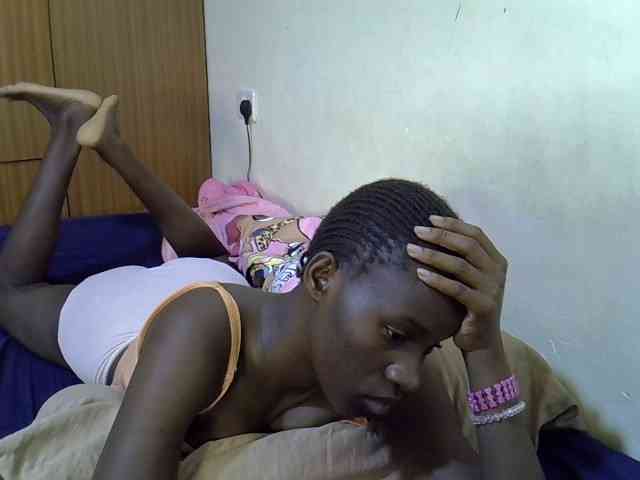 sexxy-maya1 webcam