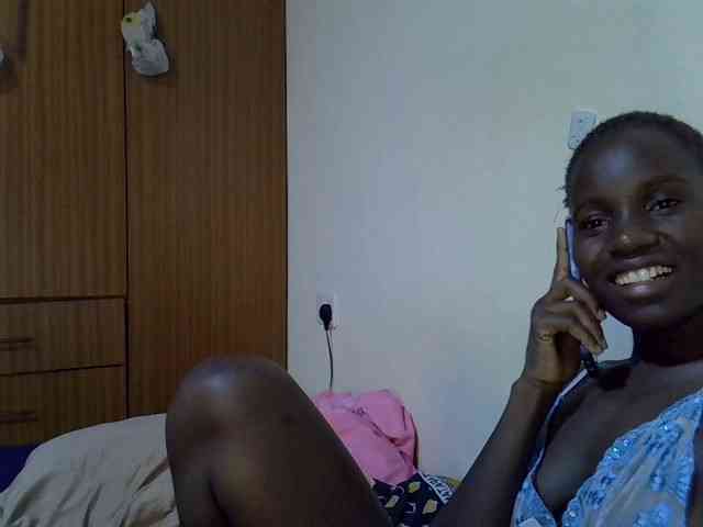 sexxy-maya1 webcam