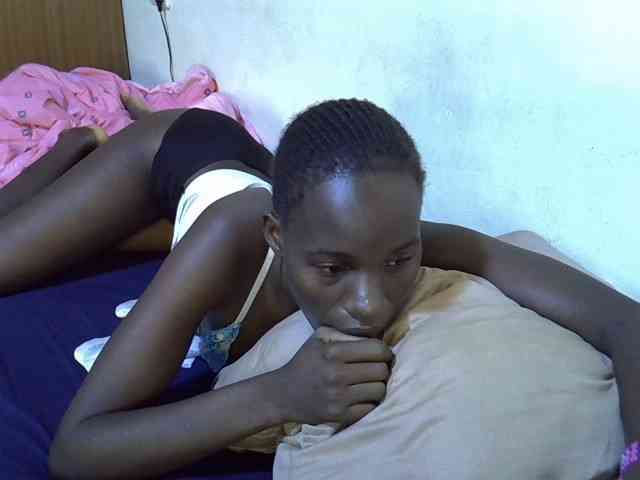 sexxy-maya1 webcam