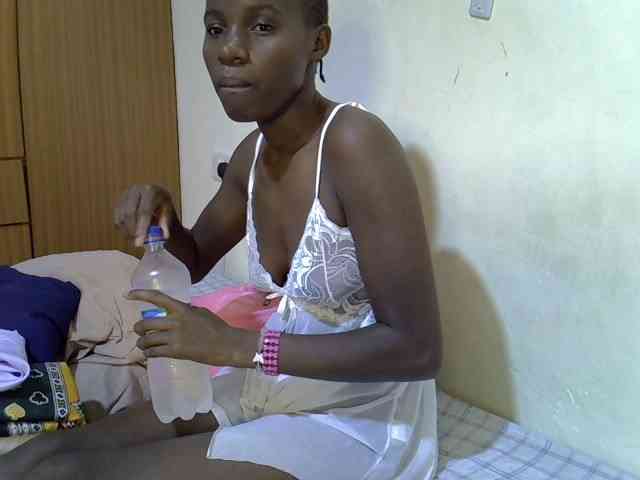 sexxy-maya1 webcam