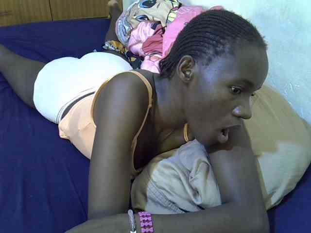 sexxy-maya1 webcam