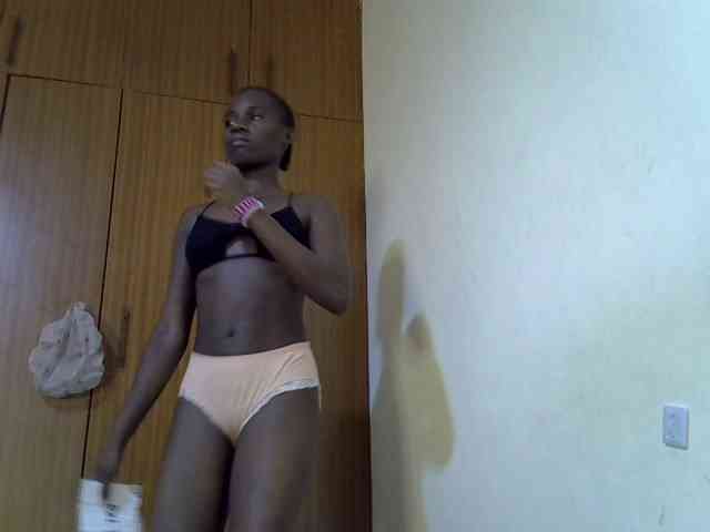sexxy-maya1 webcam
