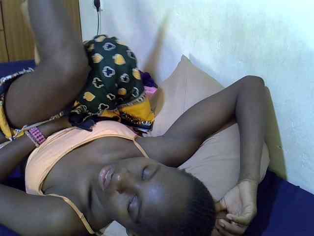 sexxy-maya1 webcam
