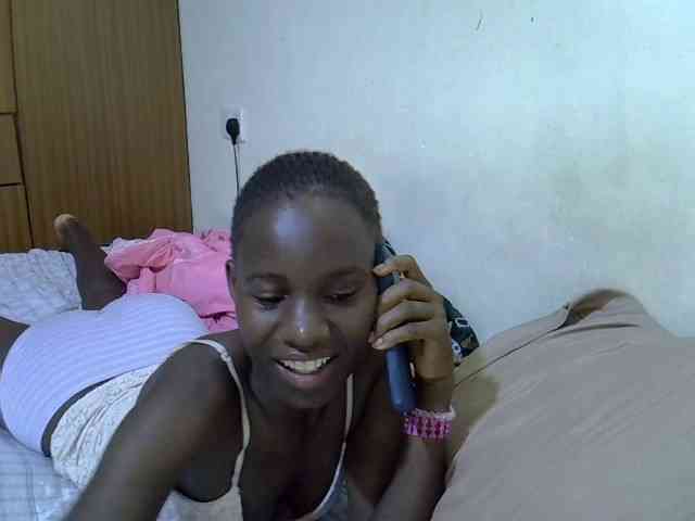 sexxy-maya1 webcam