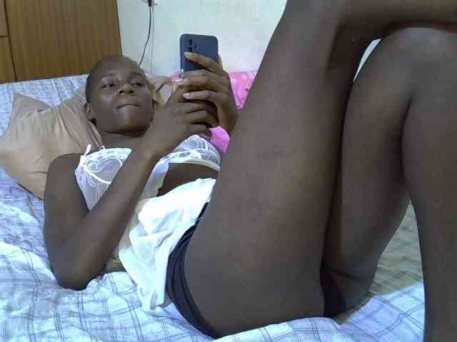 sexxy-maya1 webcam
