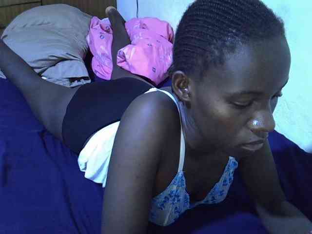 sexxy-maya1 webcam