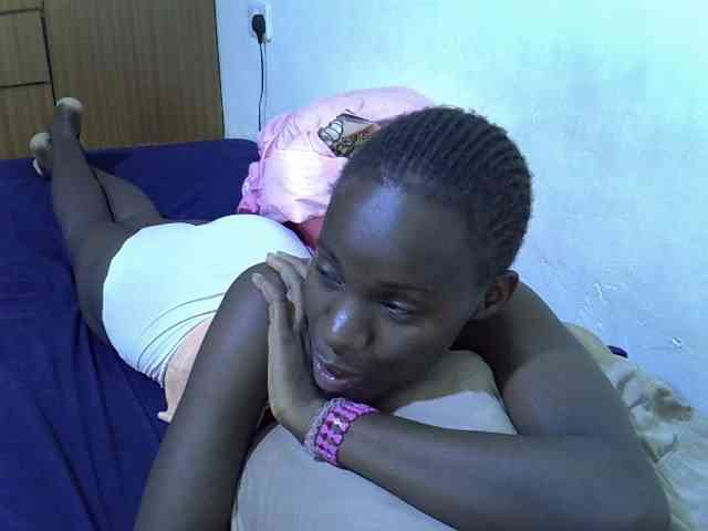 sexxy-maya1 webcam