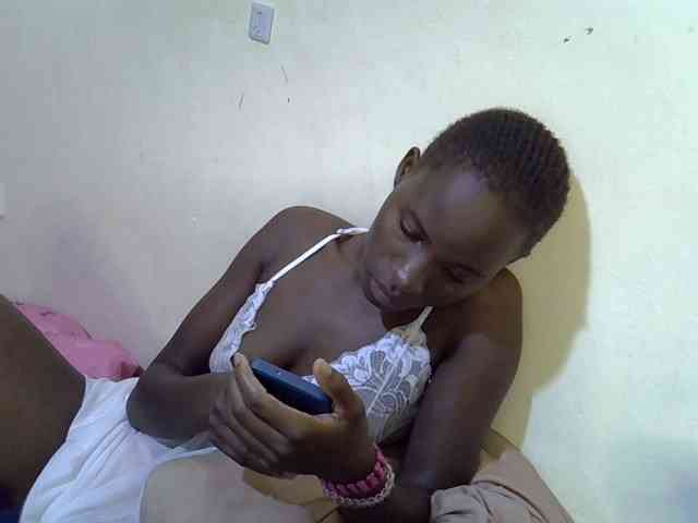 sexxy-maya1 webcam