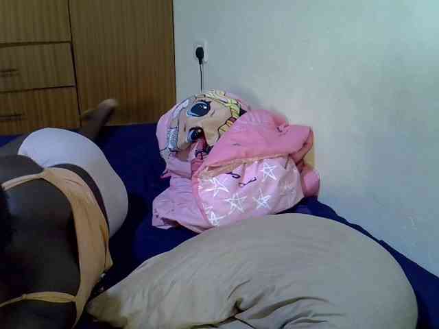 sexxy-maya1 webcam