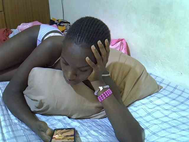 sexxy-maya1 webcam