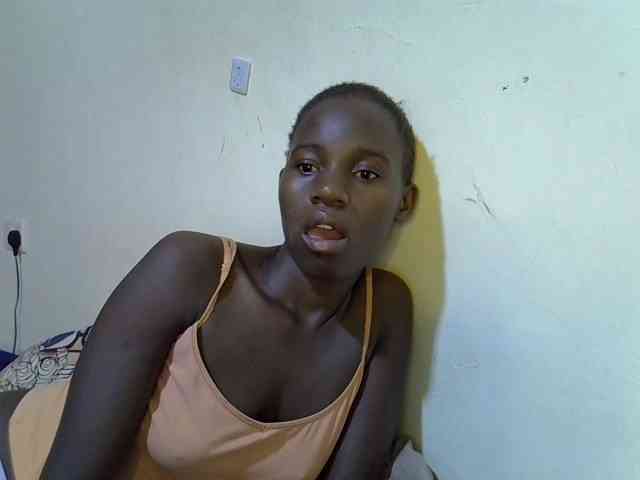 sexxy-maya1 webcam