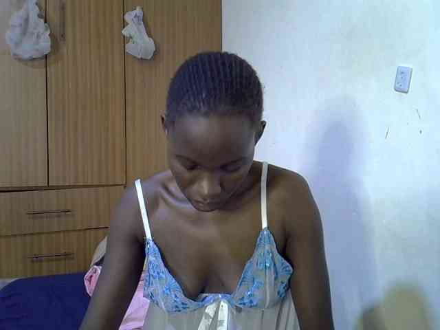 sexxy-maya1 webcam