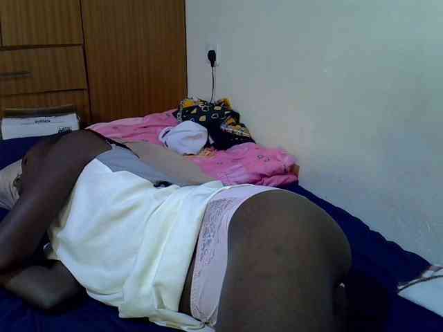 sexxy-maya1 webcam