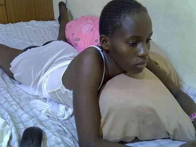 sexxy-maya1 webcam