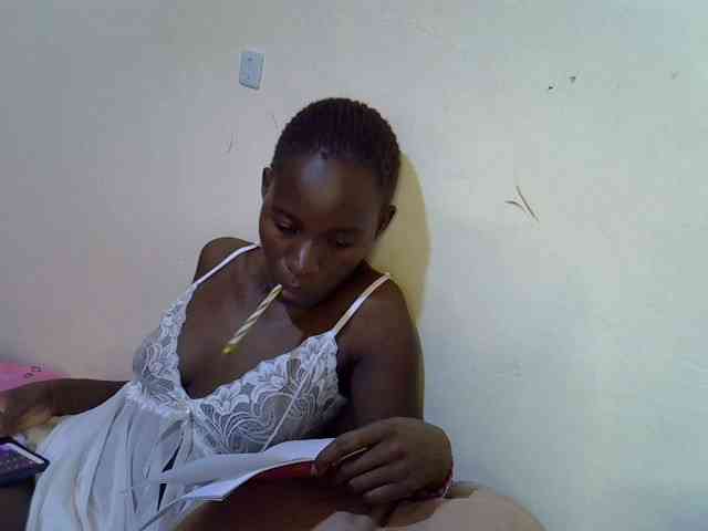 sexxy-maya1 webcam
