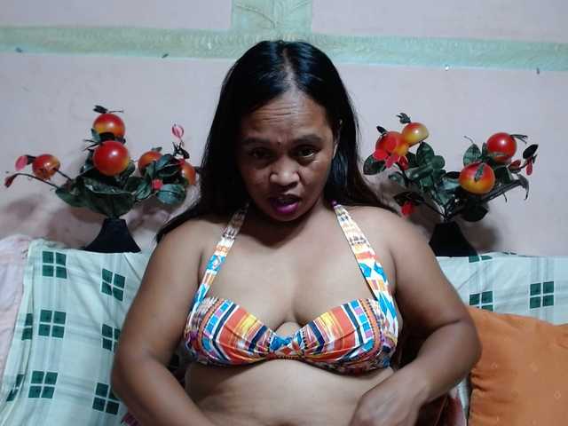 ElianeMiah's BongaCams show and profile