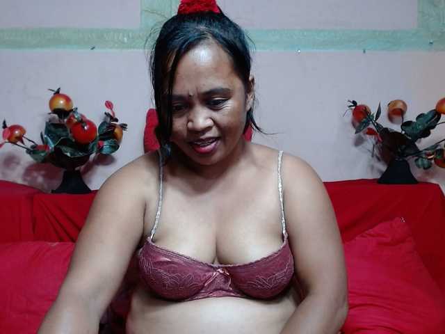 ElianeMiah's BongaCams show and profile