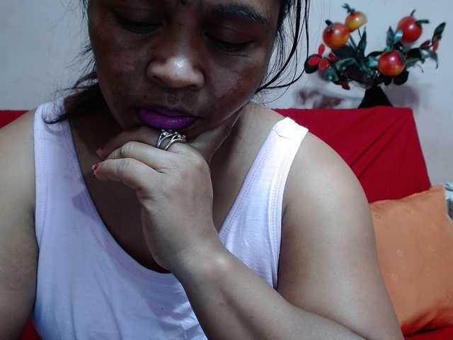 ElianeMiah's BongaCams show and profile