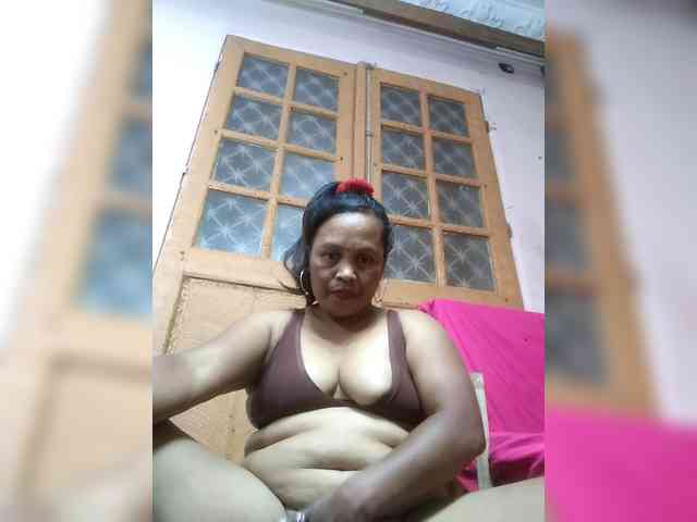 ElianeMiah Live Webcam on BongaCams