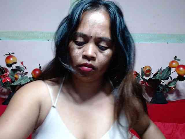 ElianeMiah Live Webcam on BongaCams