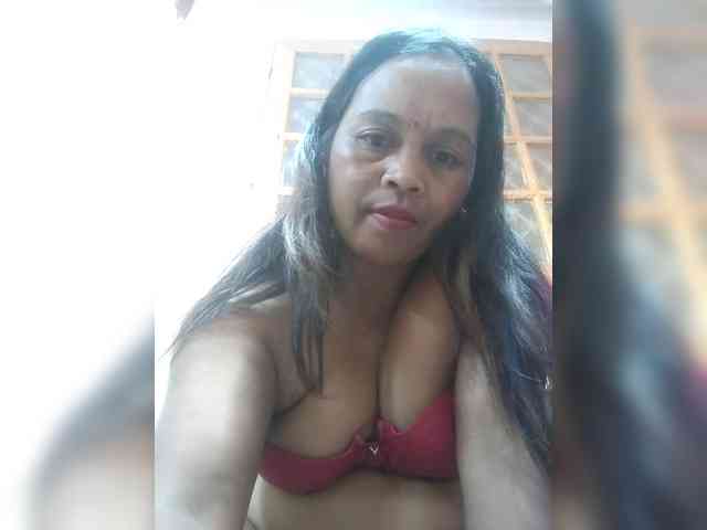 ElianeMiah Live Webcam on BongaCams