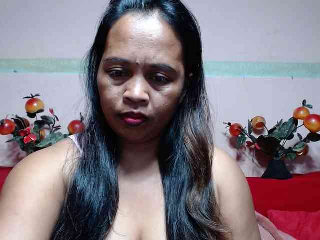 ElianeMiah Live Webcam on BongaCams