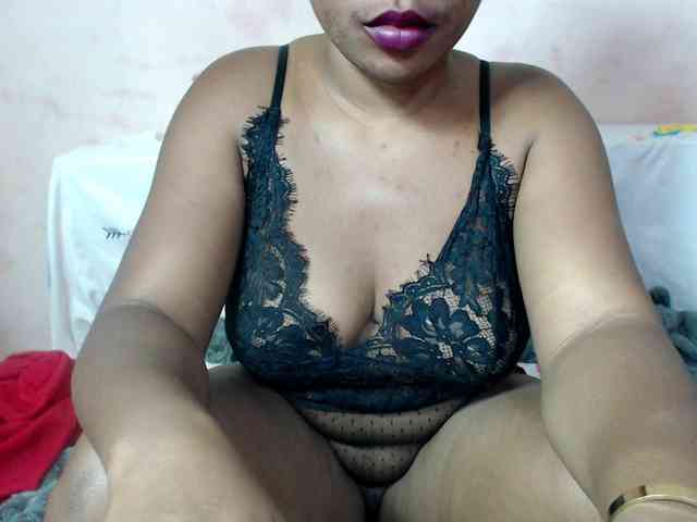 ElianeMiah ElianeMiah