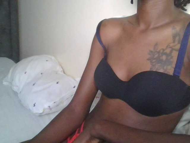 candyvibe's BongaCams show and profile