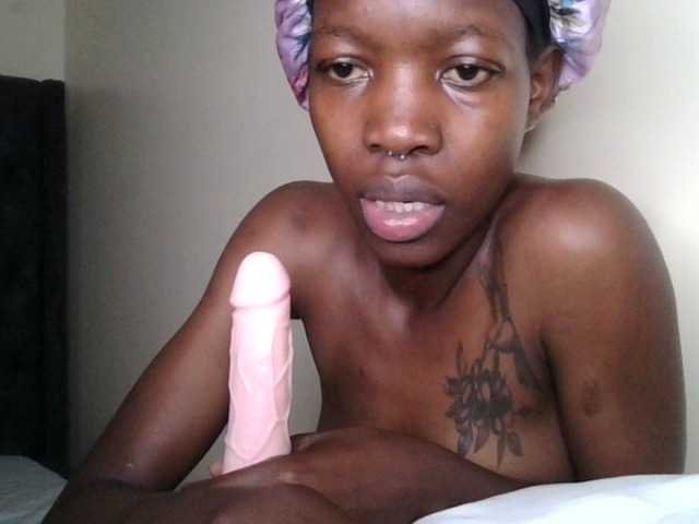 candyvibe's BongaCams show and profile