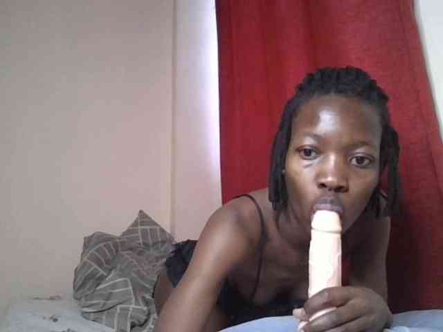 candyvibe Live Webcam on BongaCams