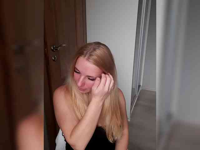 -nelya- webcam