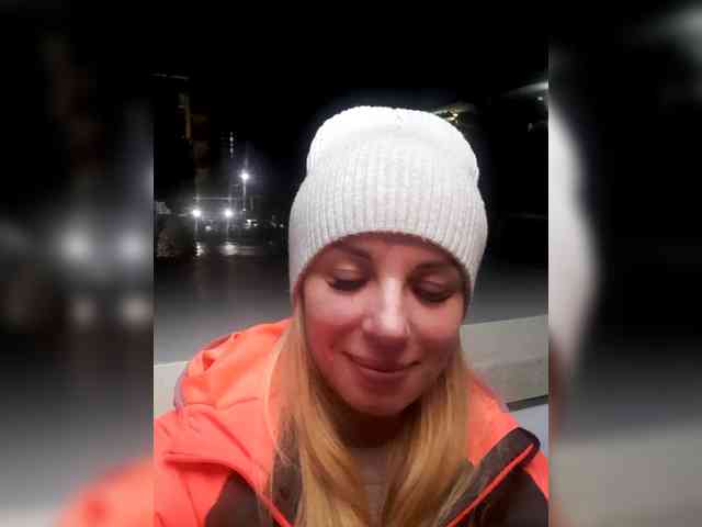 -nelya- webcam