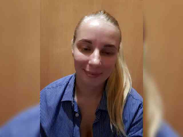 -nelya- webcam