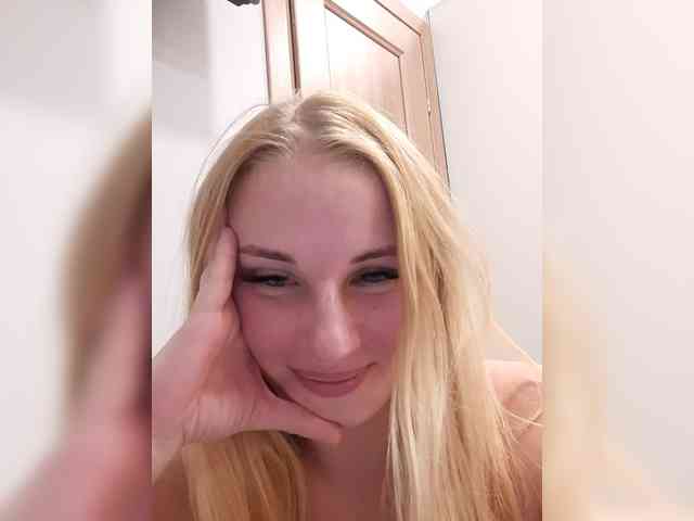 -nelya- webcam