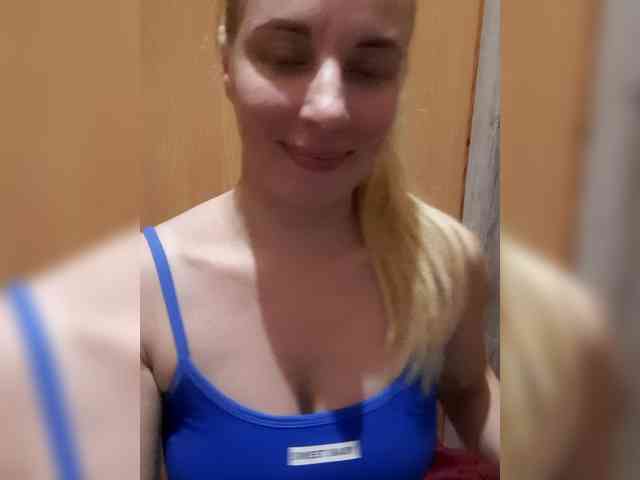 -nelya- webcam