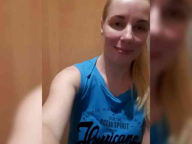 -nelya- webcam