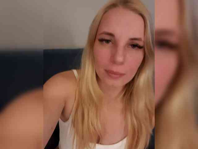 -nelya- webcam