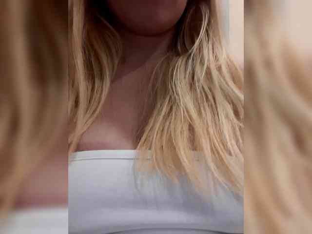 -nelya- webcam