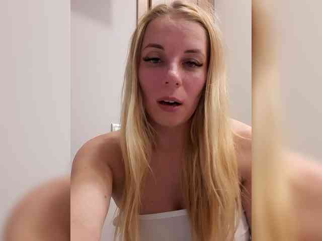 -nelya- webcam
