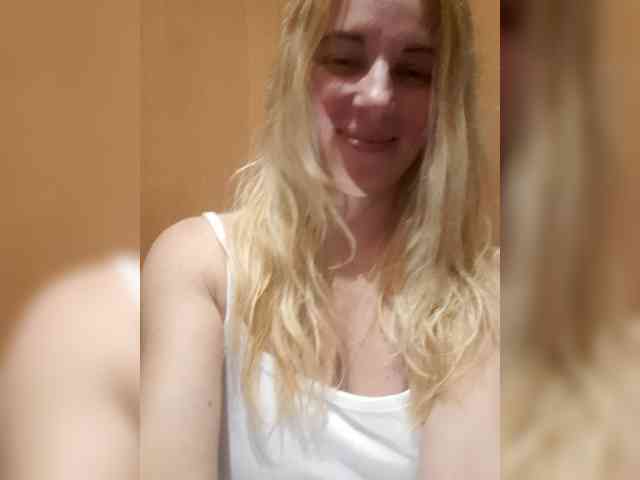 -nelya- webcam