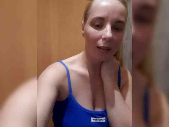 -nelya- webcam
