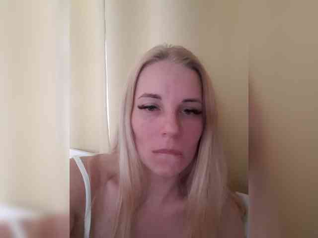 -nelya- webcam