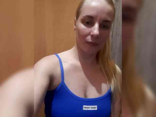 -nelya- webcam